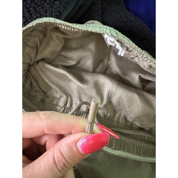 Good American Tan Beige Shine Boyfriend Wind Pants‎ Joggers Women's Size 1 S - Picture 8 of 8